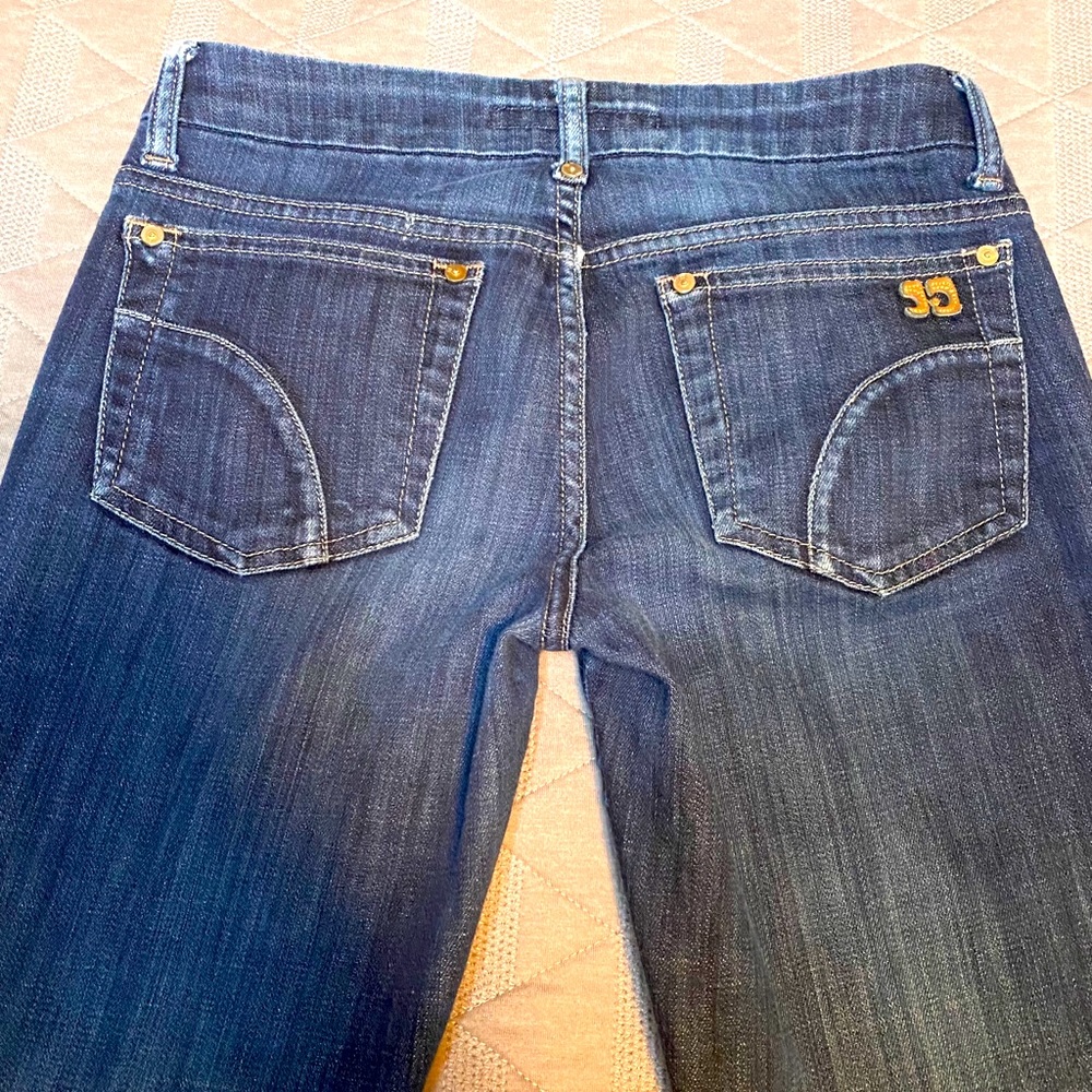 Joe’s jeans bootcut size 26 fit: honey